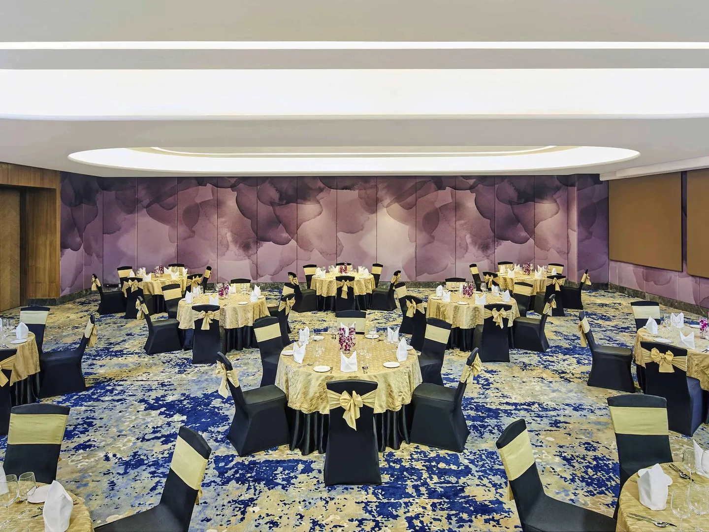 Photo - Novotel Mumbai International Airport