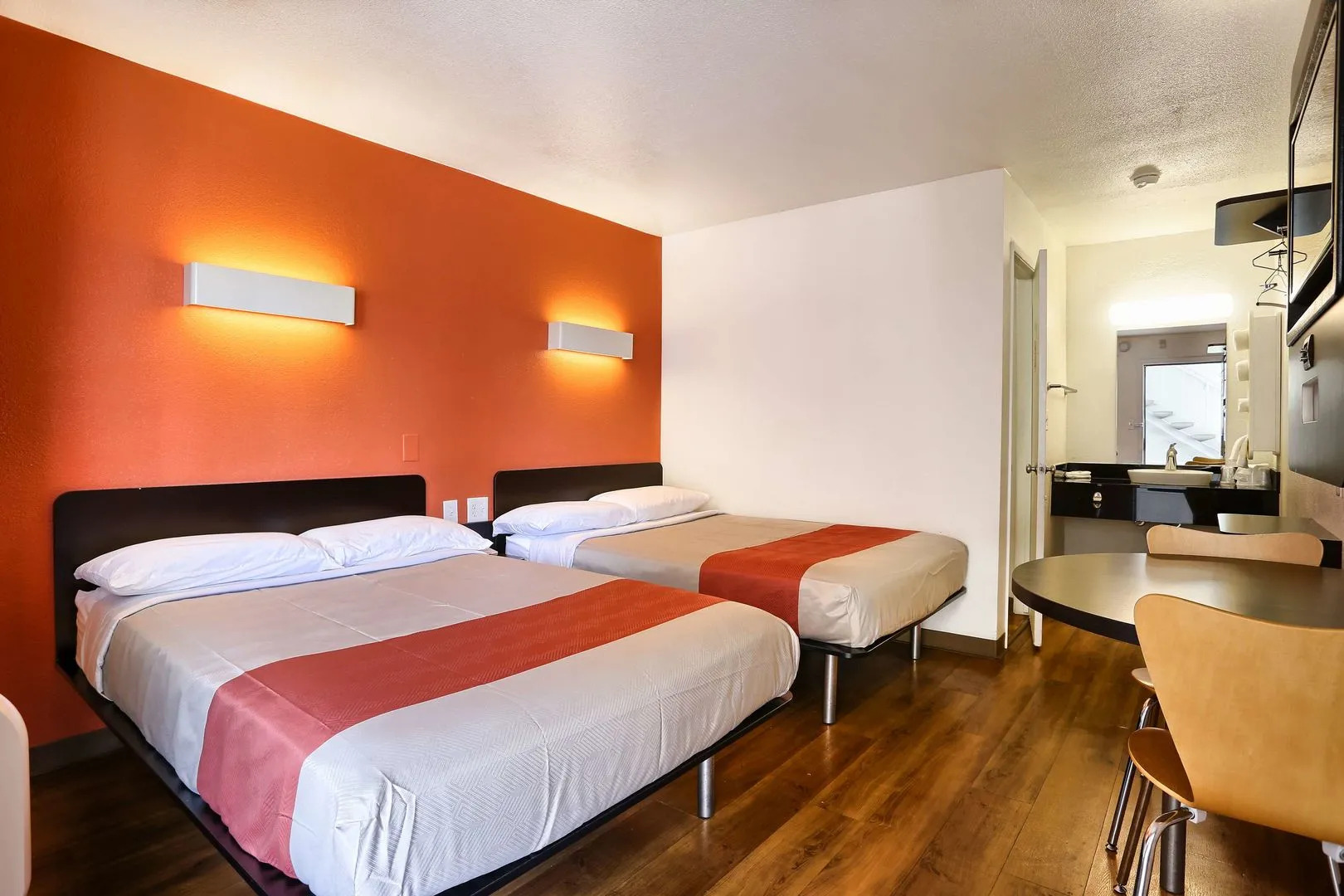 Photo - Super 8 by Wyndham Walnut Creek