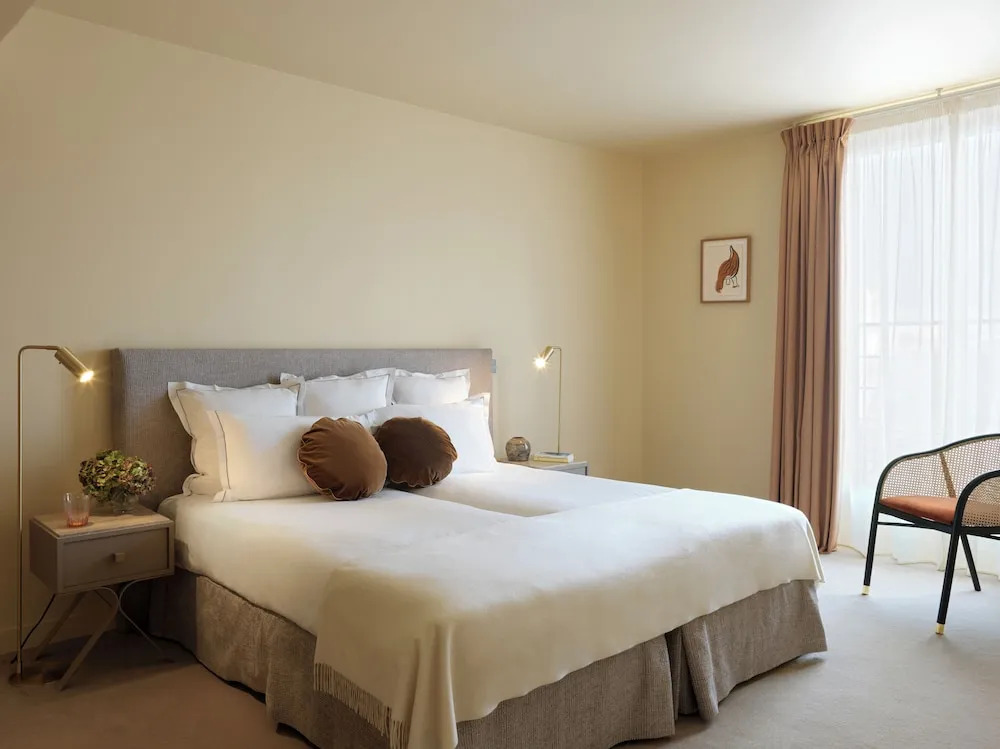 Photo - Hotel de Pourtales