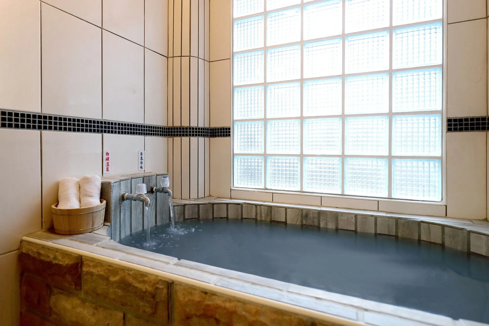 Photo - Phoenix Pavilion Hot Spring Hotel