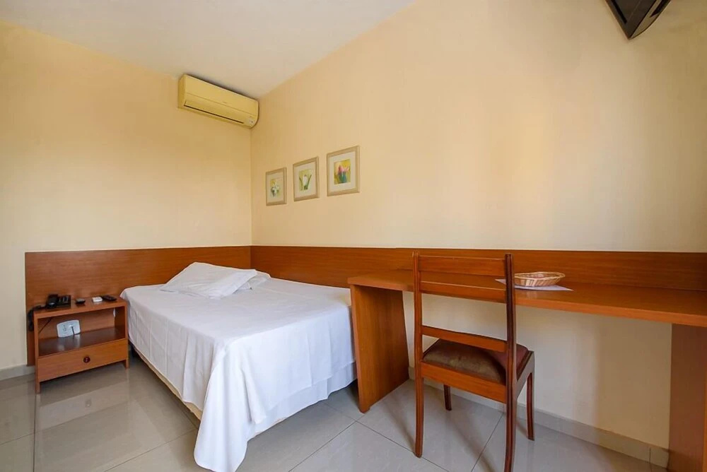 Plaza Suite Hotel