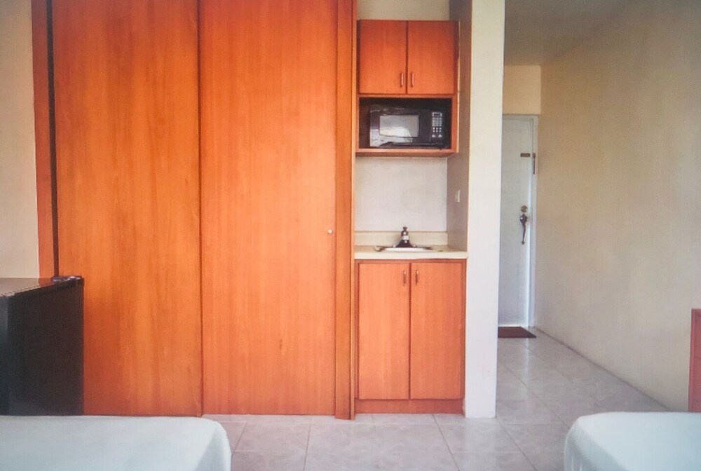 La Cuadra Guest House