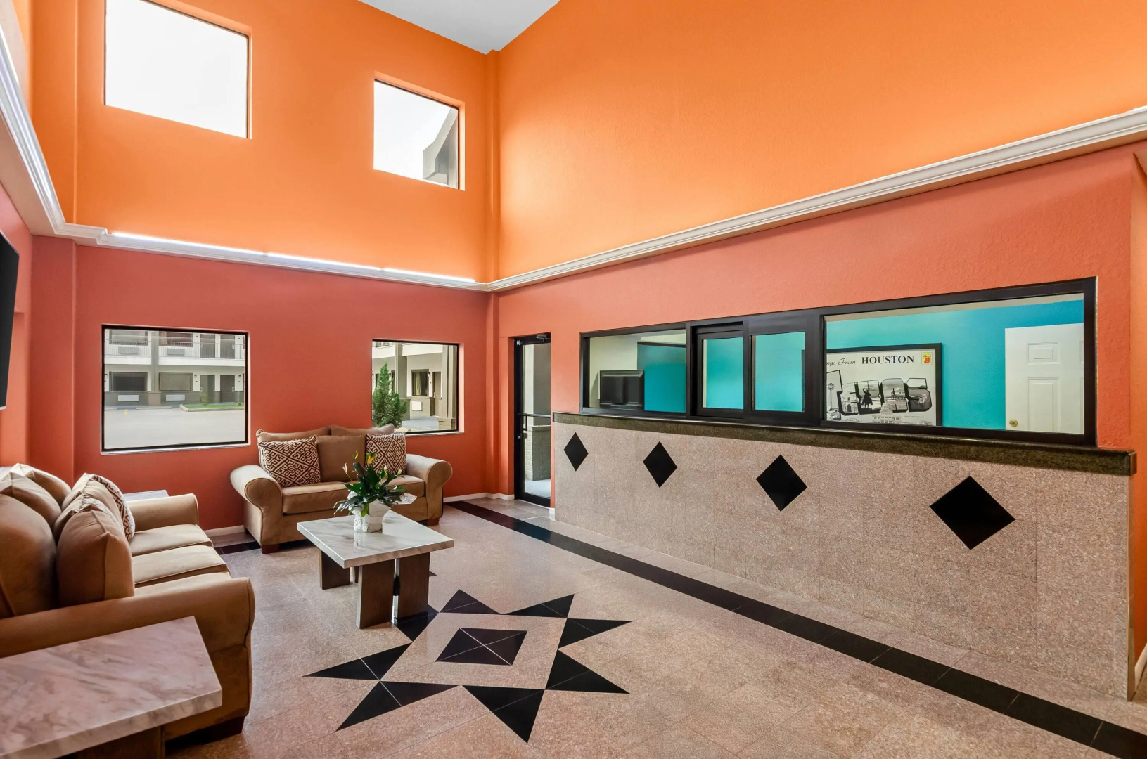Photo - Super 8 by Wyndham Houston/Brookhollow NW