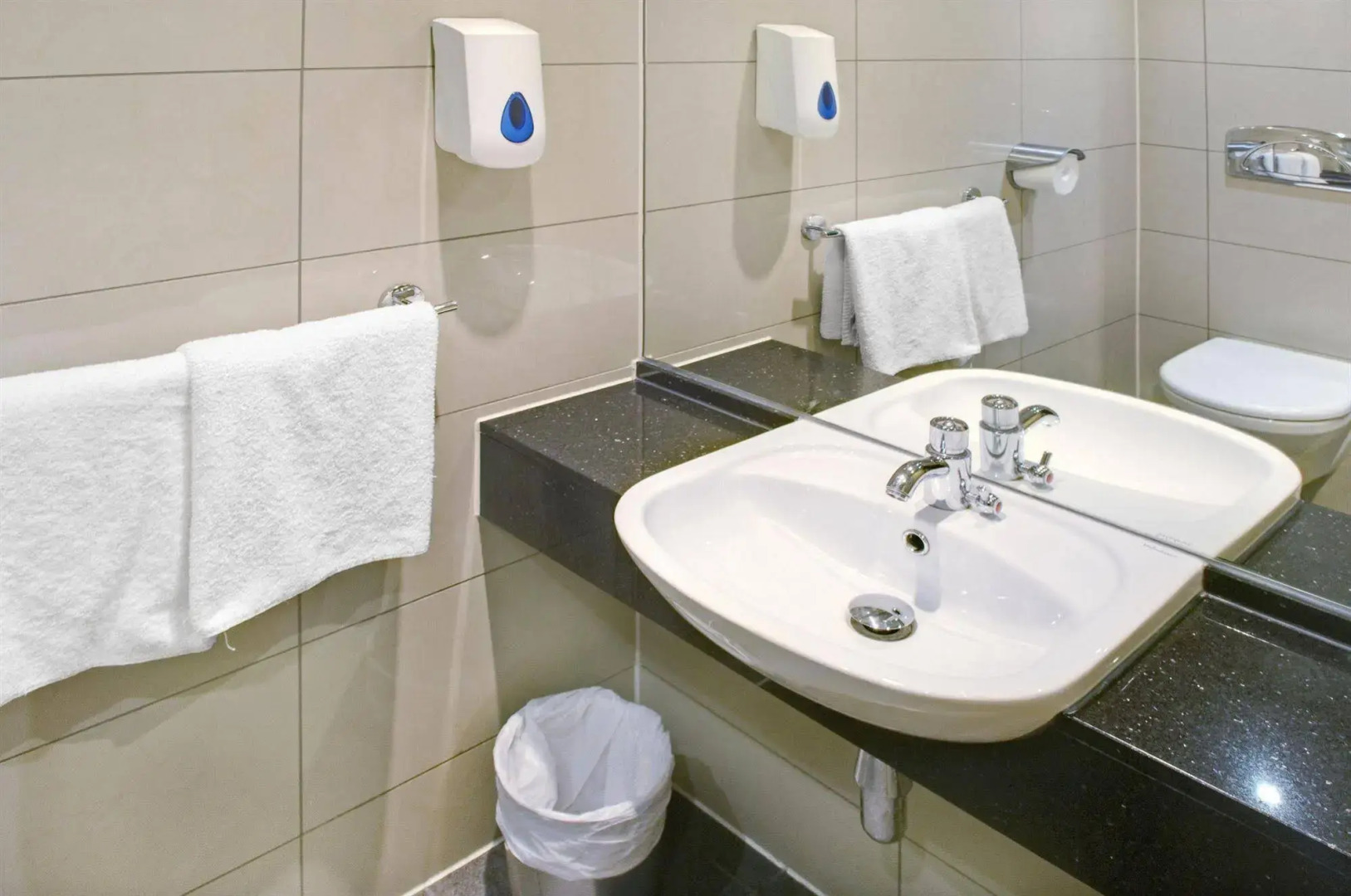 Foto - Latroupe Jacobs Inn