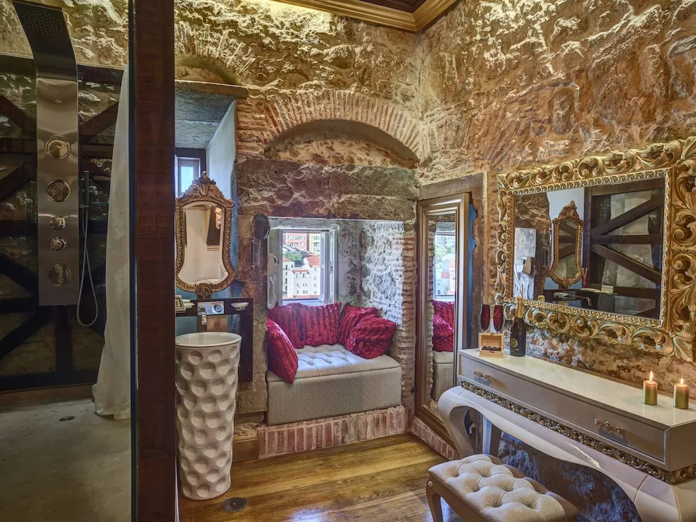 Photo - Solar Antigo Luxury Coimbra