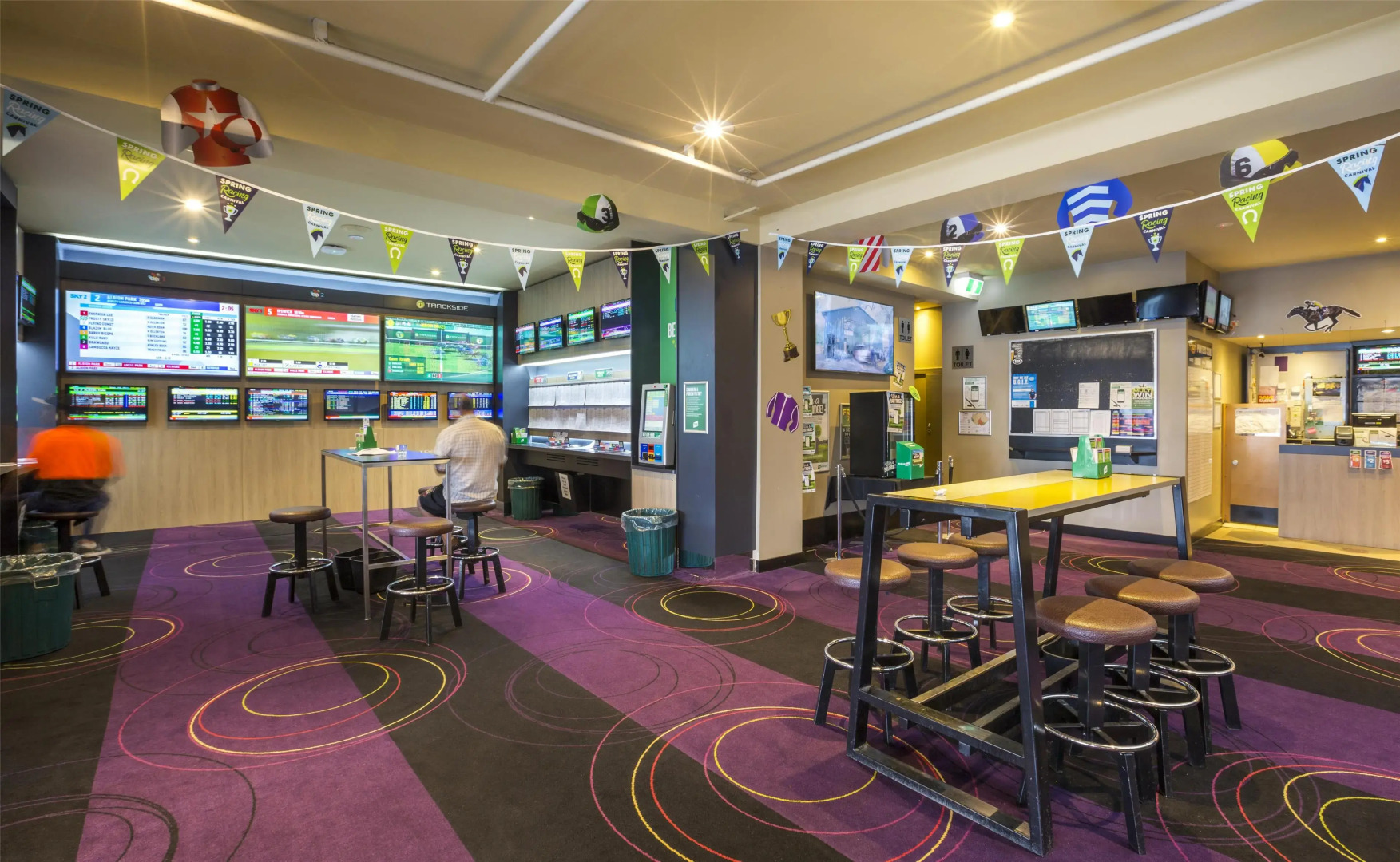 Foto - Nightcap at Glengala Hotel