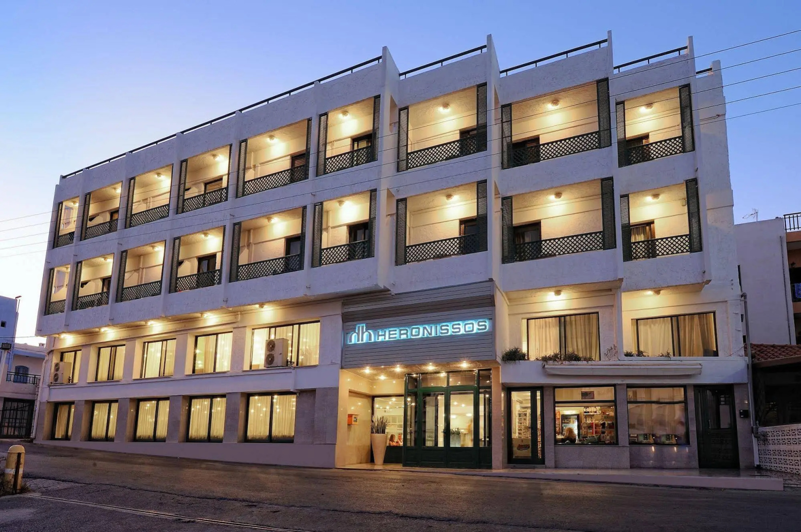 Photo - Heronissos Hotel
