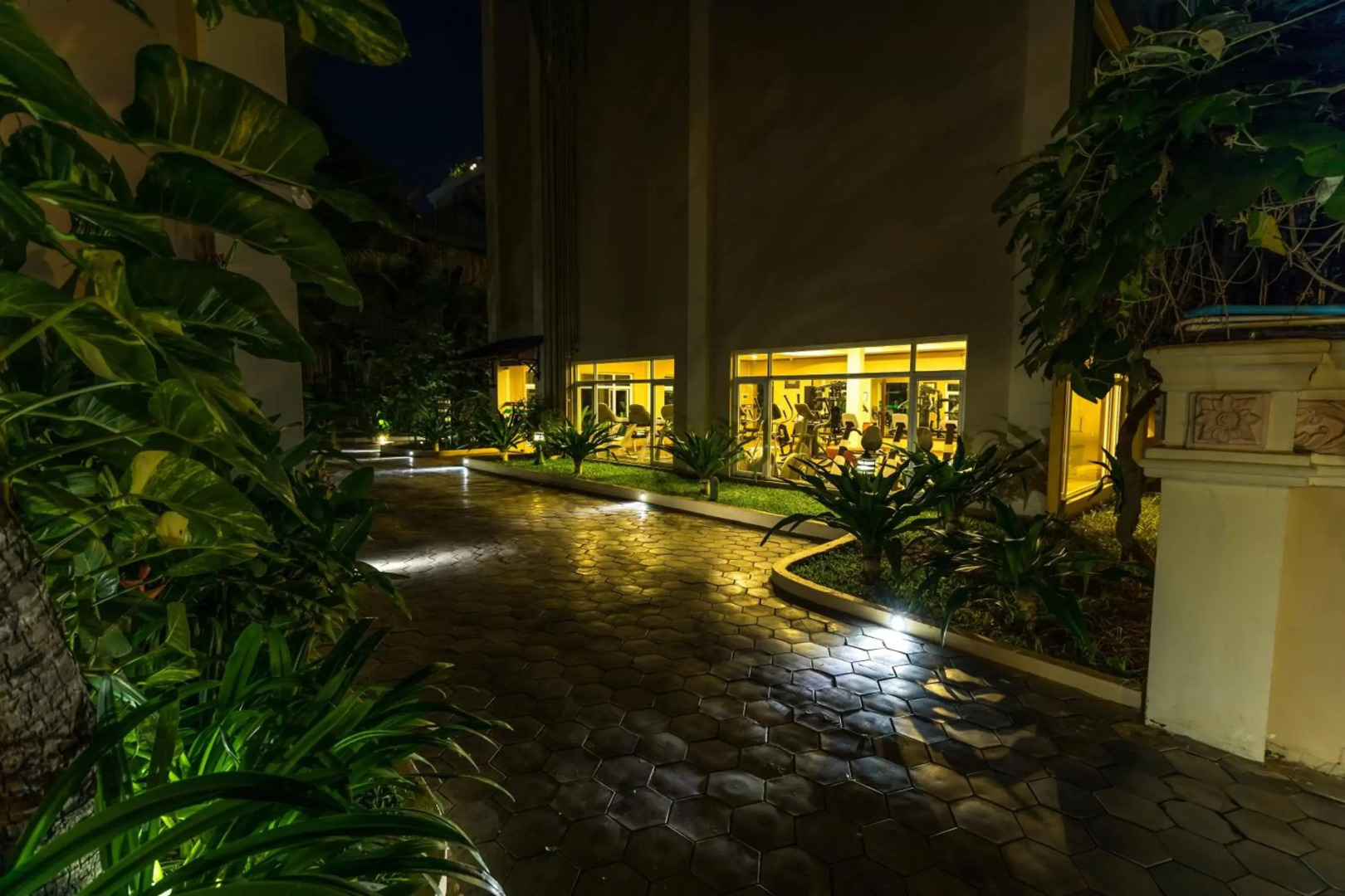 Photo - Bali Hotel