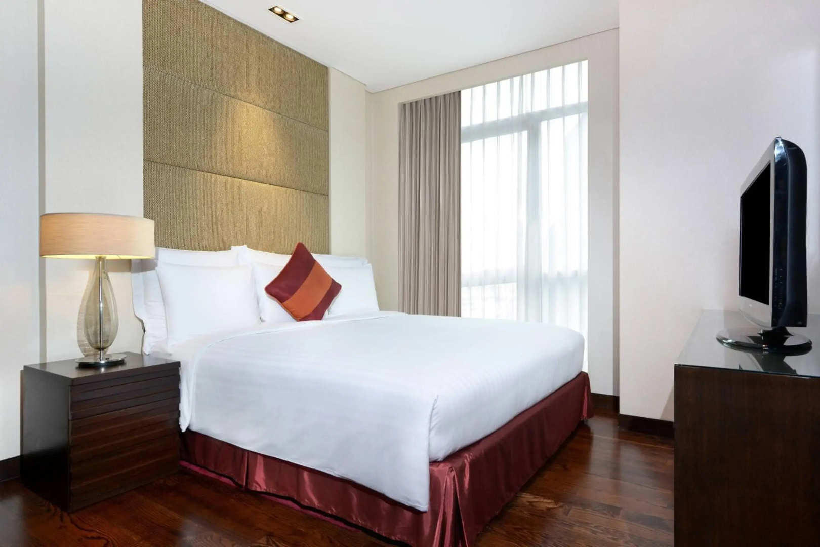 Photo - Sathorn Vista, Bangkok - Marriott Executive Apartments