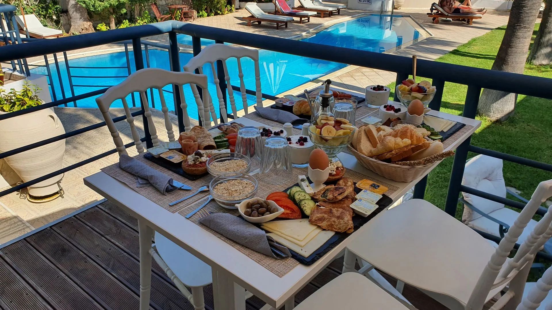 Photo - Elizabeth Suites