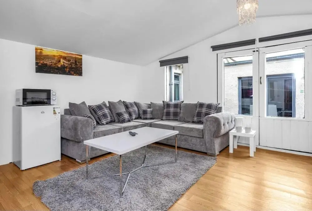 Photo - Edinburgh Guest Room