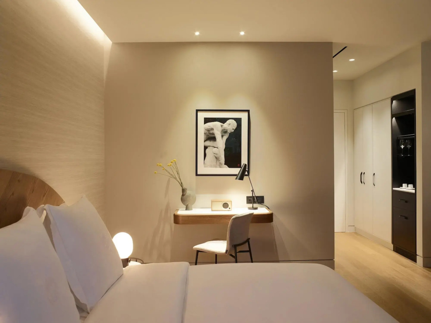 Photo - xenodocheio Milos