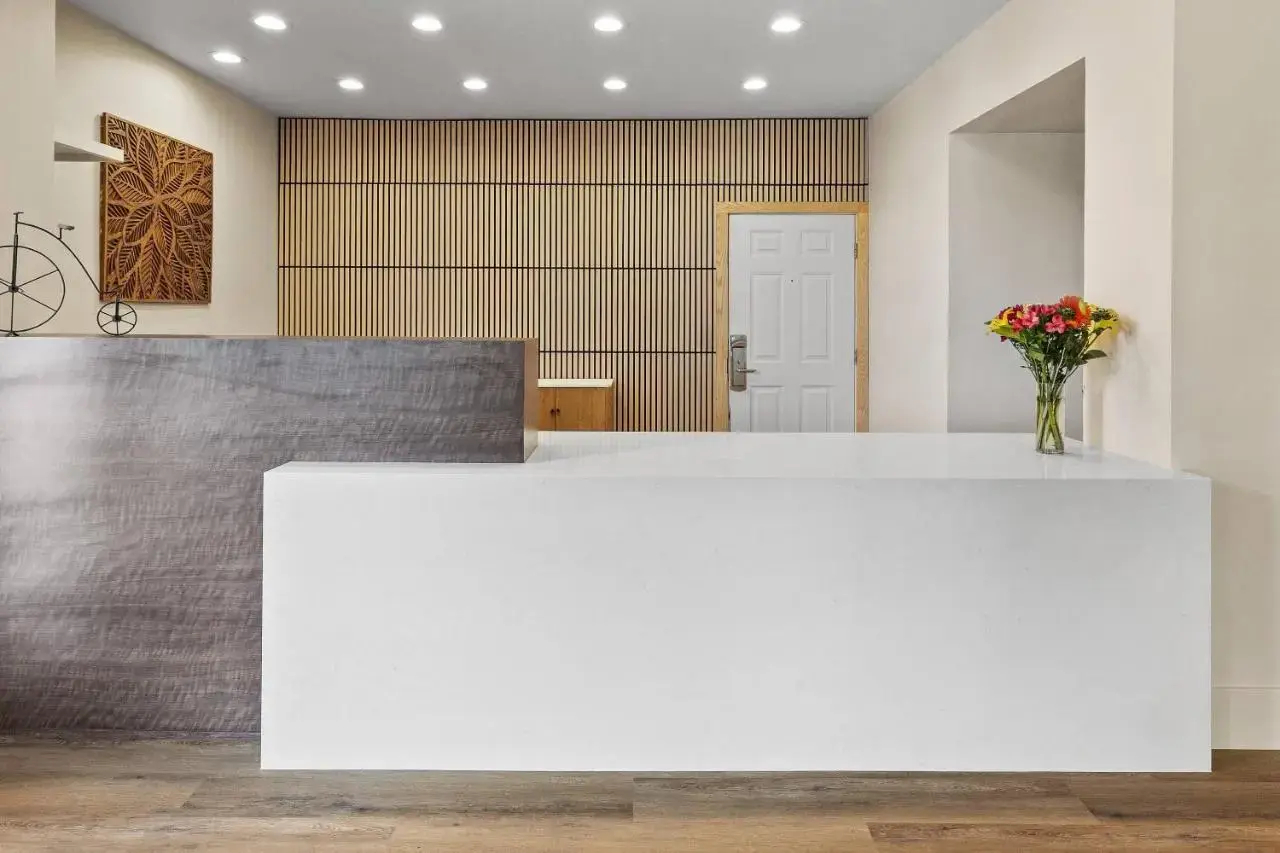 Foto - University Park Inn & Suites, an Ascend Collection Hotel