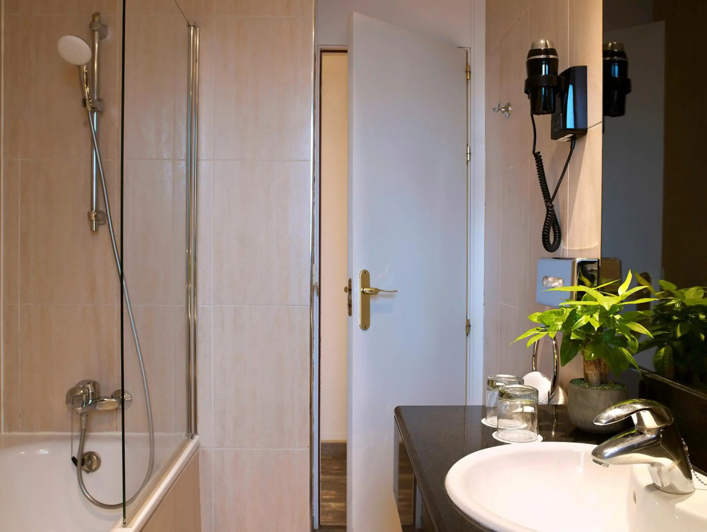 Photo - Hotel Paris Opera Affiliated by Meliá