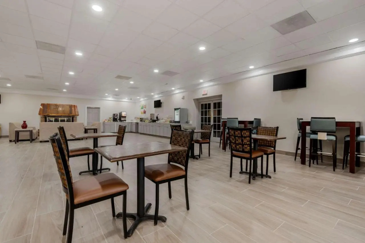 Photo - Quality Inn & Suites New Hartford - Utica