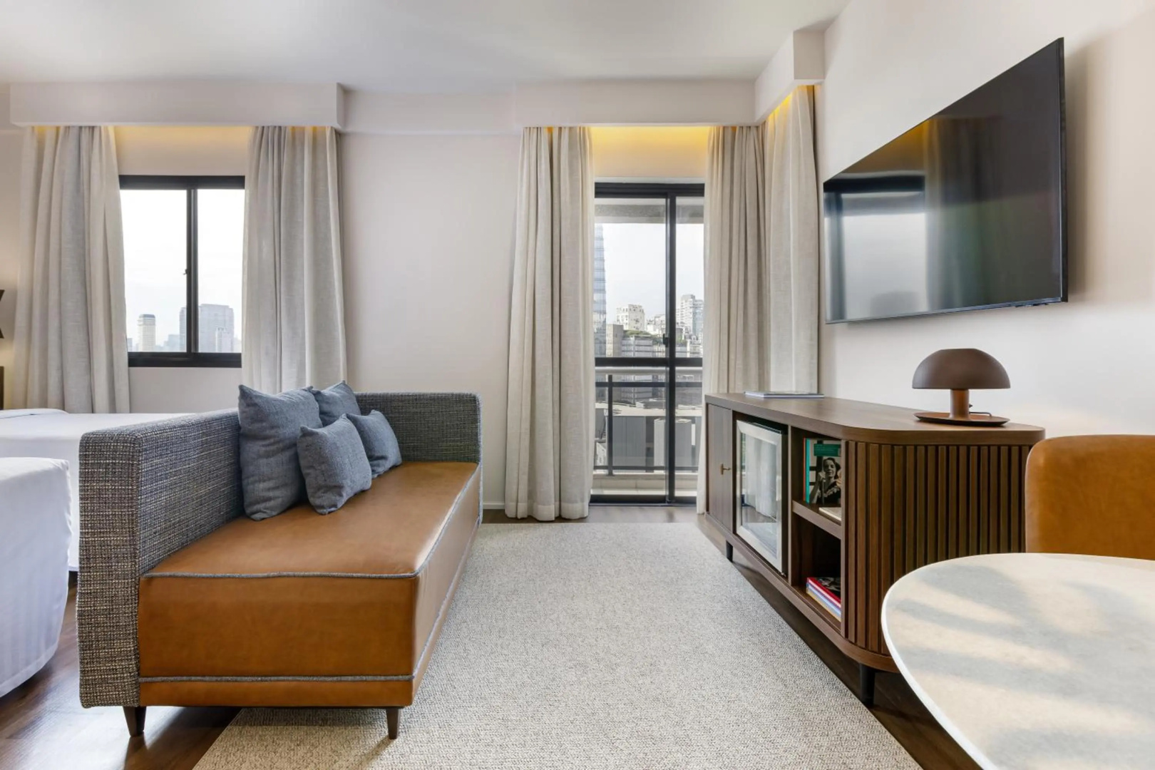 Foto - Estanplaza Funchal - Faria Lima