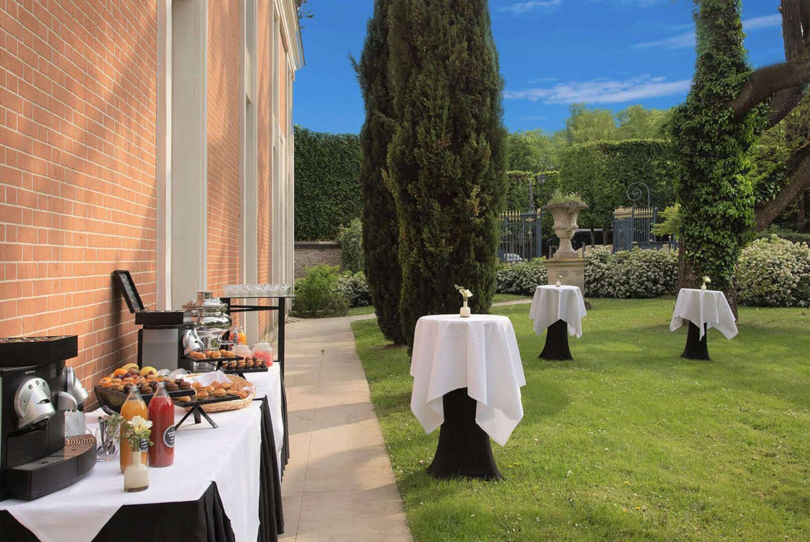 Photo - Waldorf Astoria Versailles - Trianon Palace