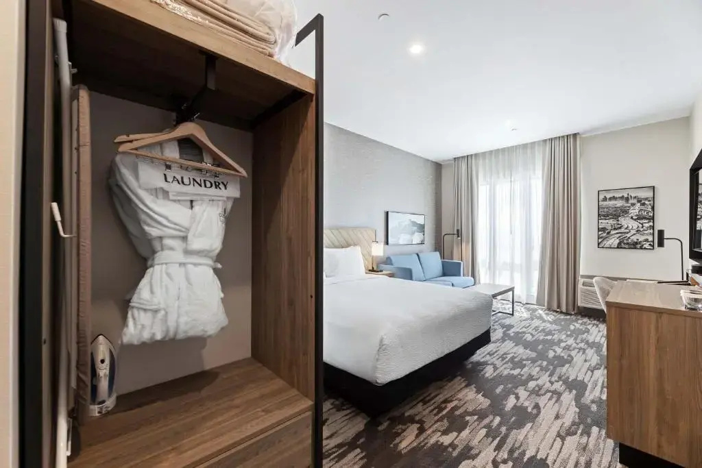 Photo - Sandman Signature Dallas Las Colinas Hotel & Suites