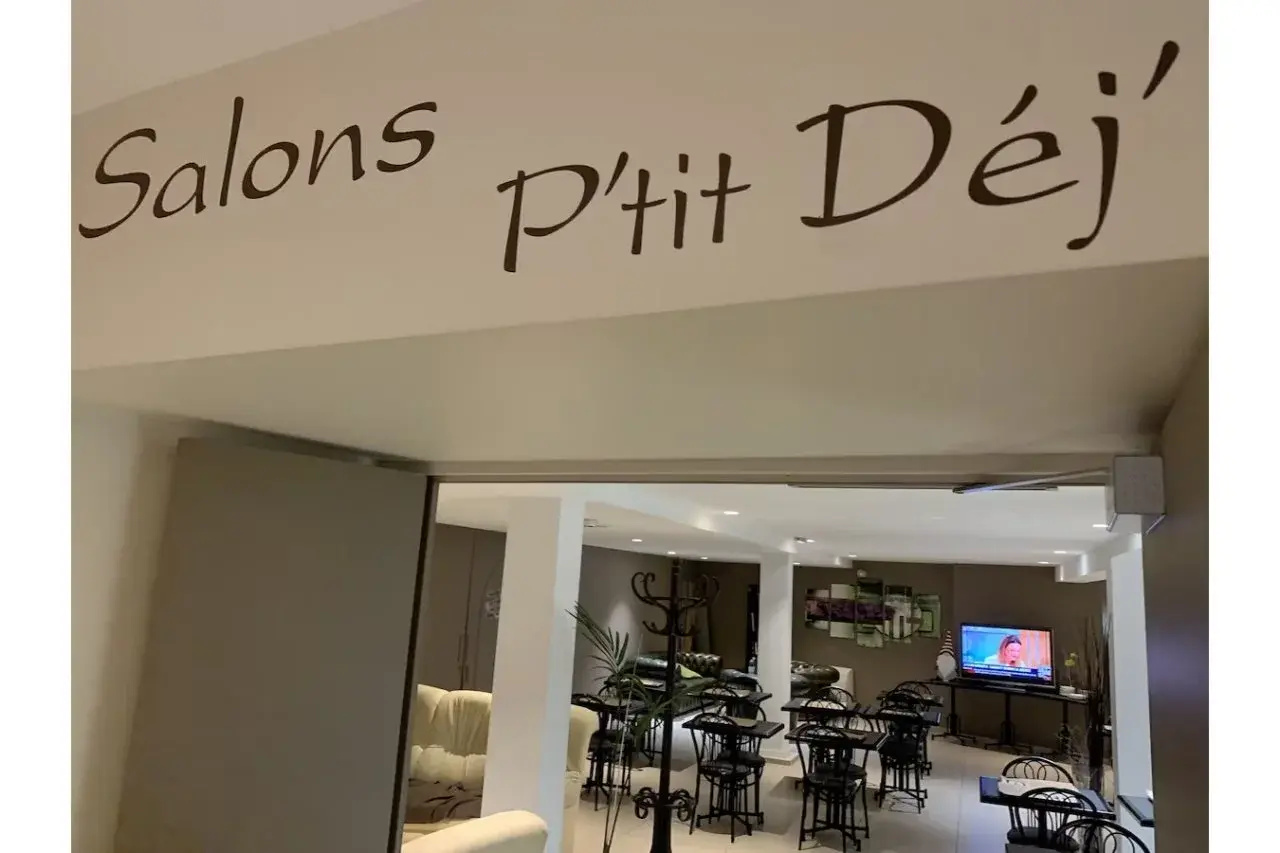 Photo - Contact Hôtel des États-Unis