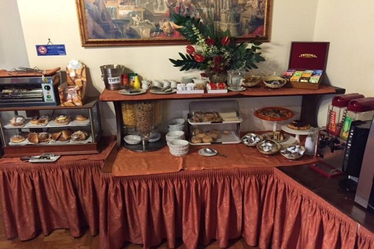 Photo - Pantheon Inn