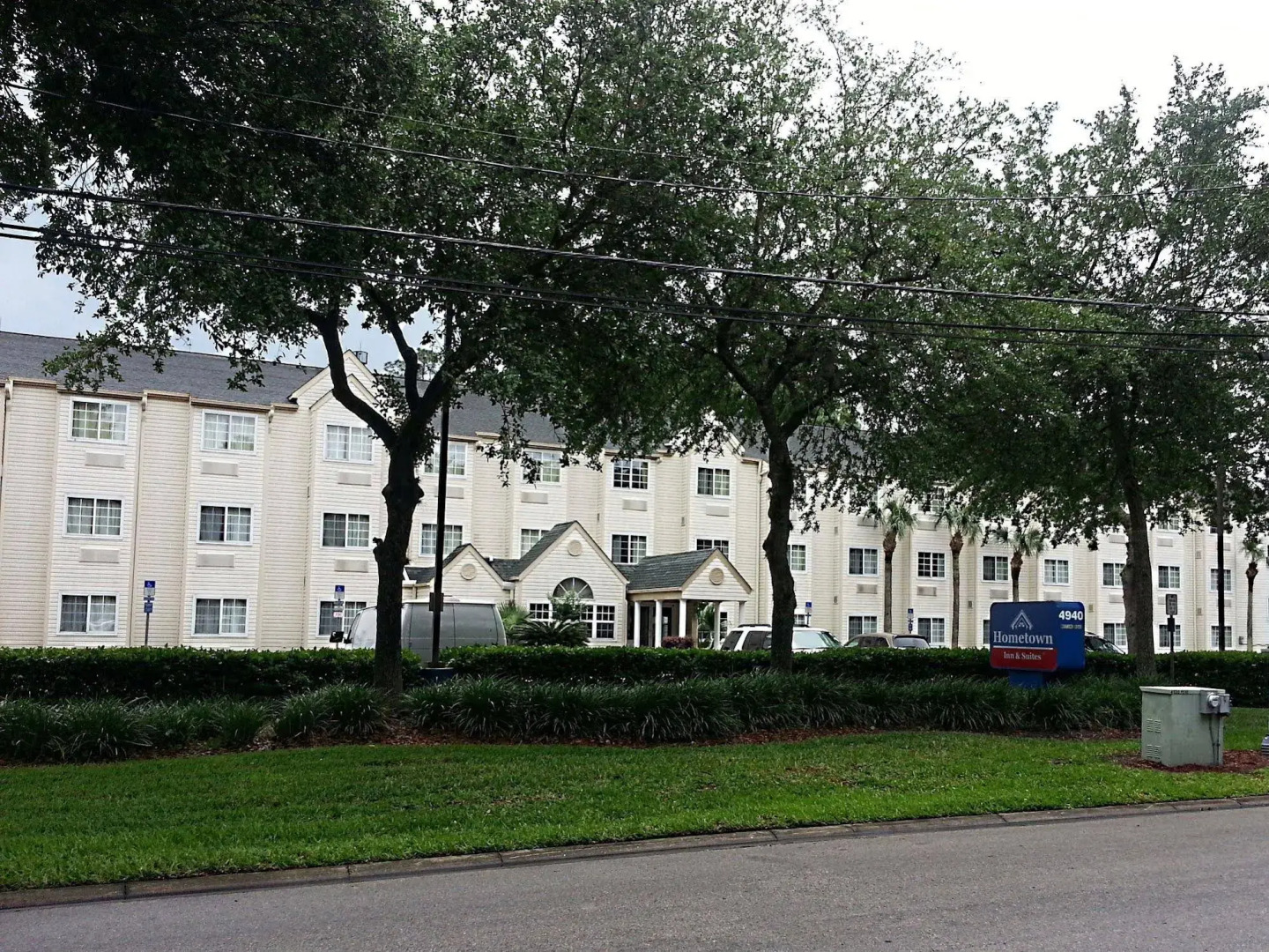 Foto - Hometown Inn & Suites Jacksonville Butler Blvd./Southpoint