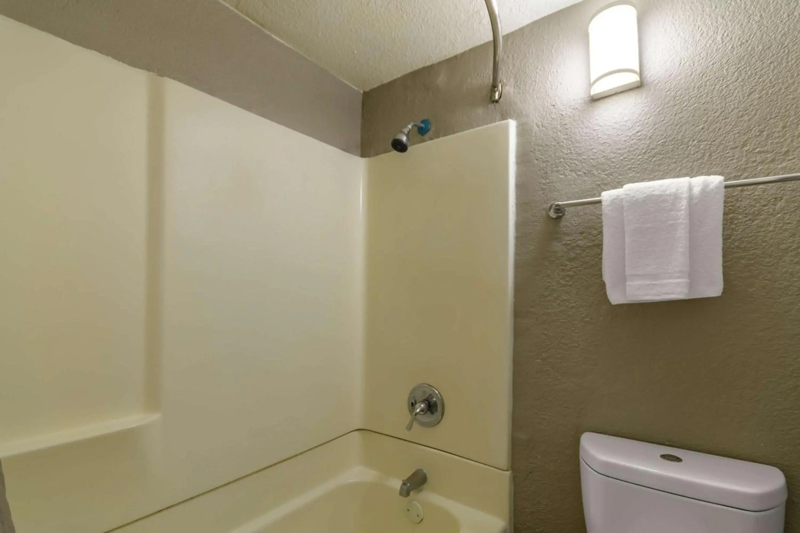 Foto - Motel 6 Hayward, CA – Silicon Valley Gateway