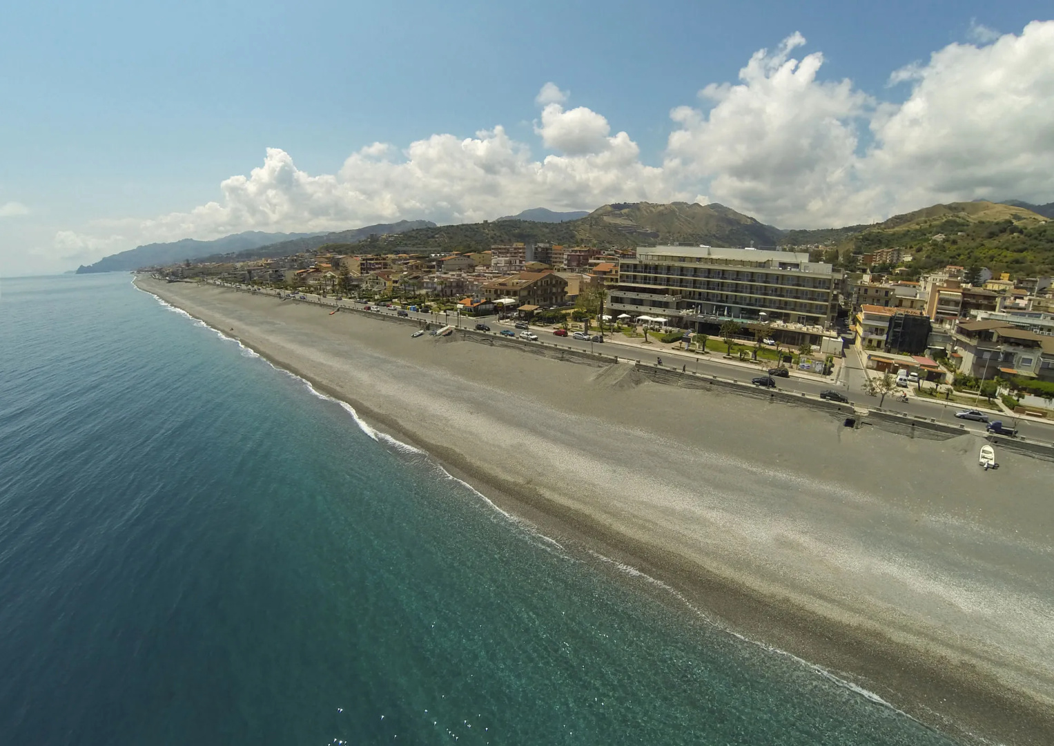 Photo - Main Palace Hotel