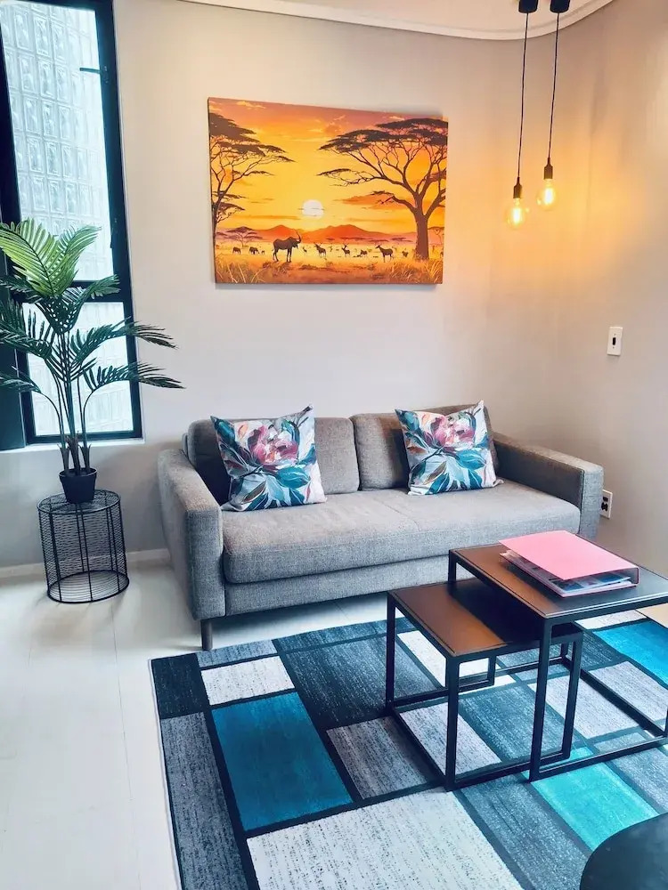 Photo - Urban Elephant Express, The Flamingo