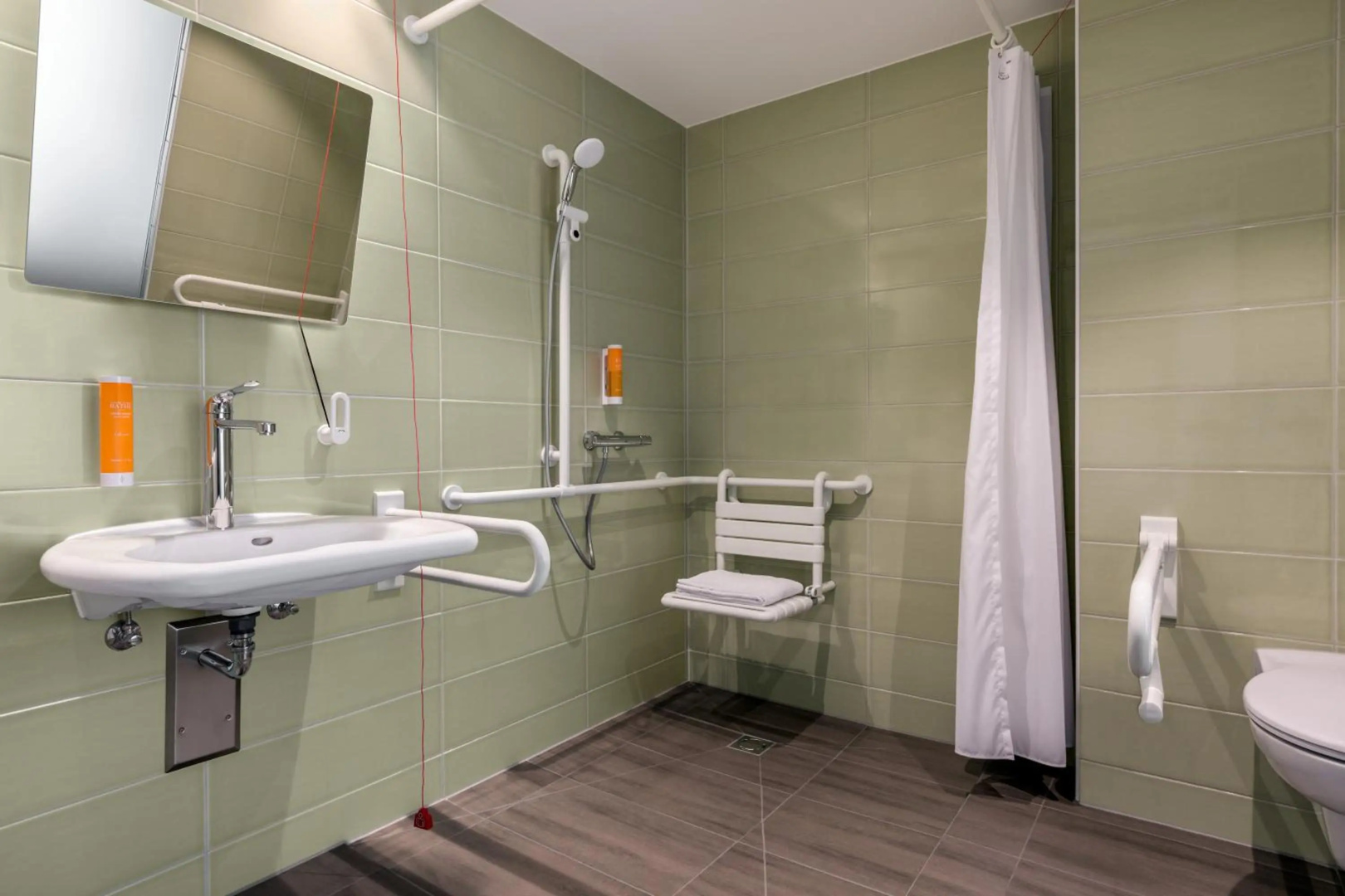 Photo - Super 8 by Wyndham Oberhausen am Centro