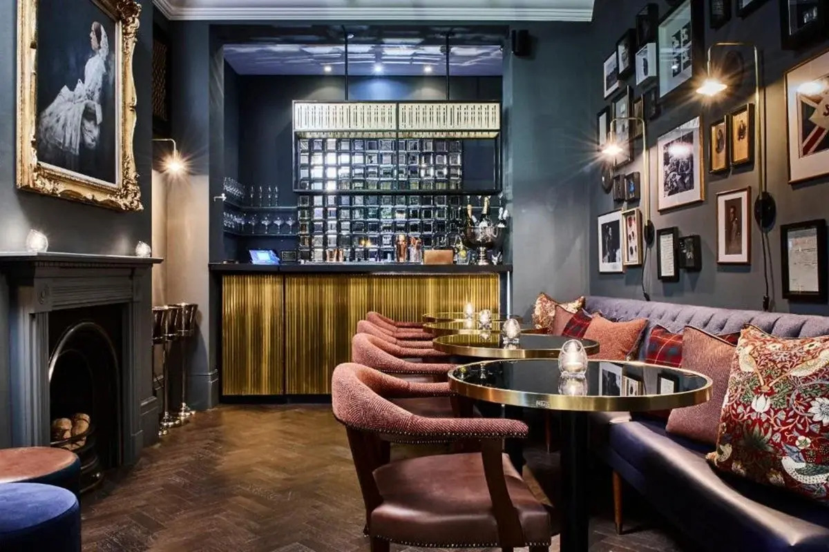 Photo - The Tophams Hotel