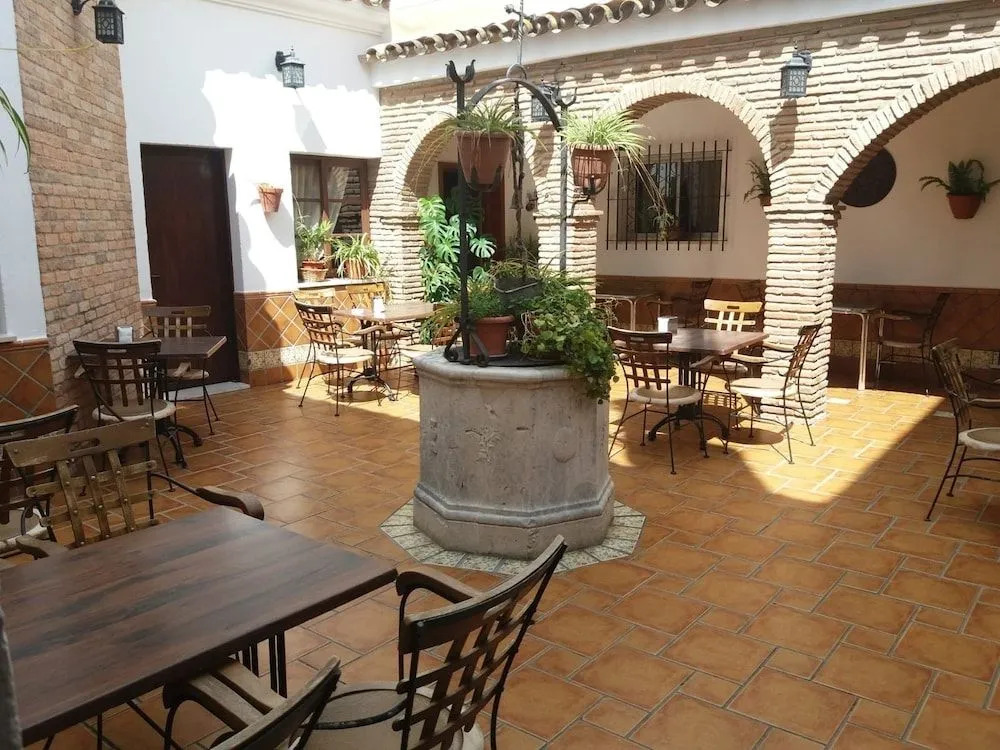 Photo - El Perro de Paterna