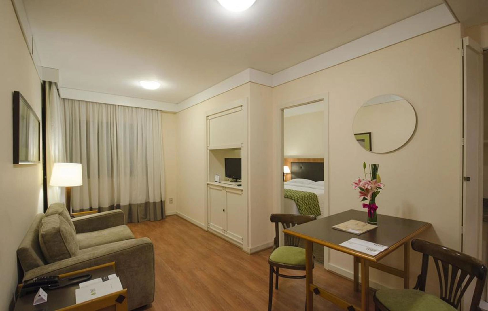 Photo - Estanplaza Nações Unidas