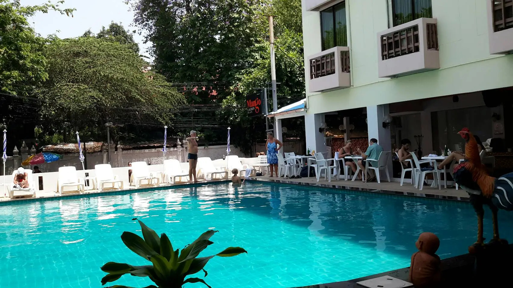 Photo - MANGO Lagoon Place