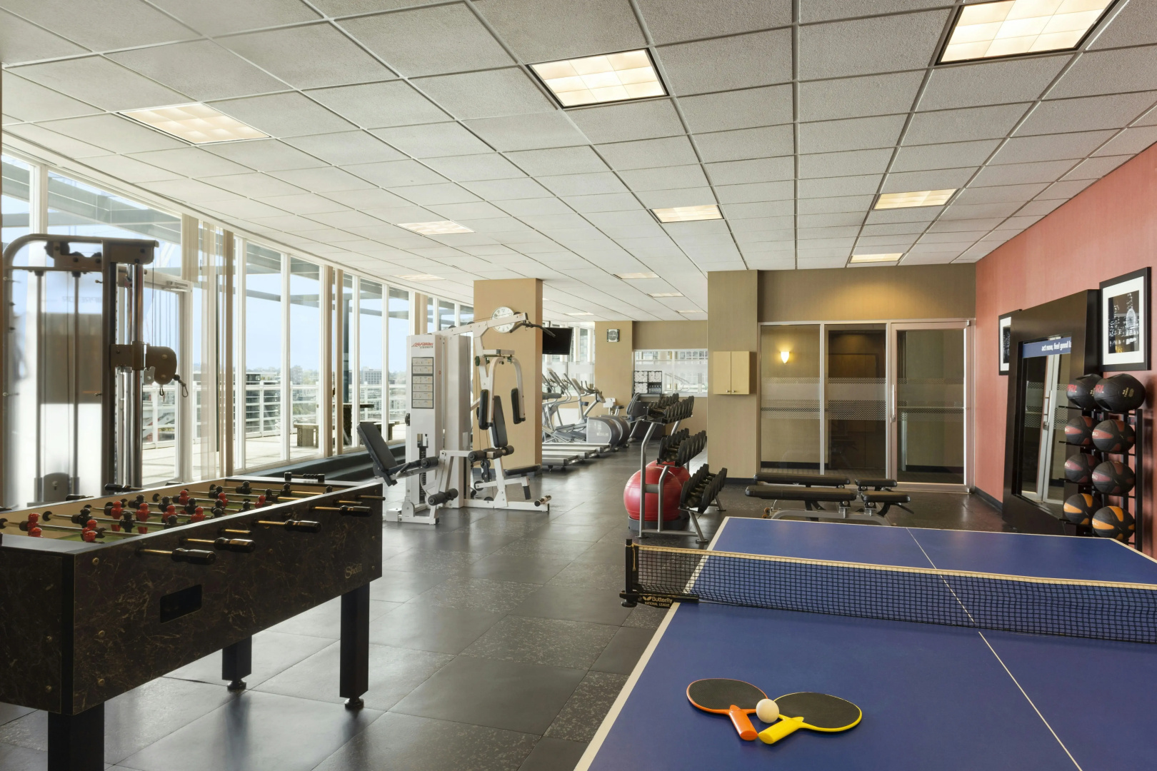 Photo - Hampton Inn and Suites by Hilton, Downtown Vancouver