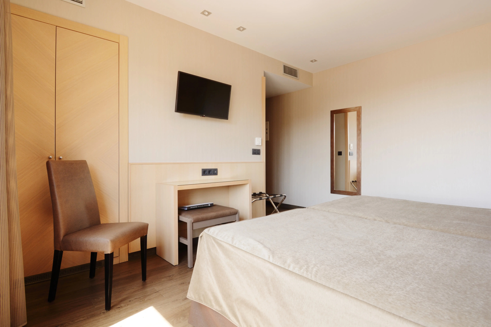 Photo - Hotel Pedro I De Aragon 4 Estrellas SUPERIOR