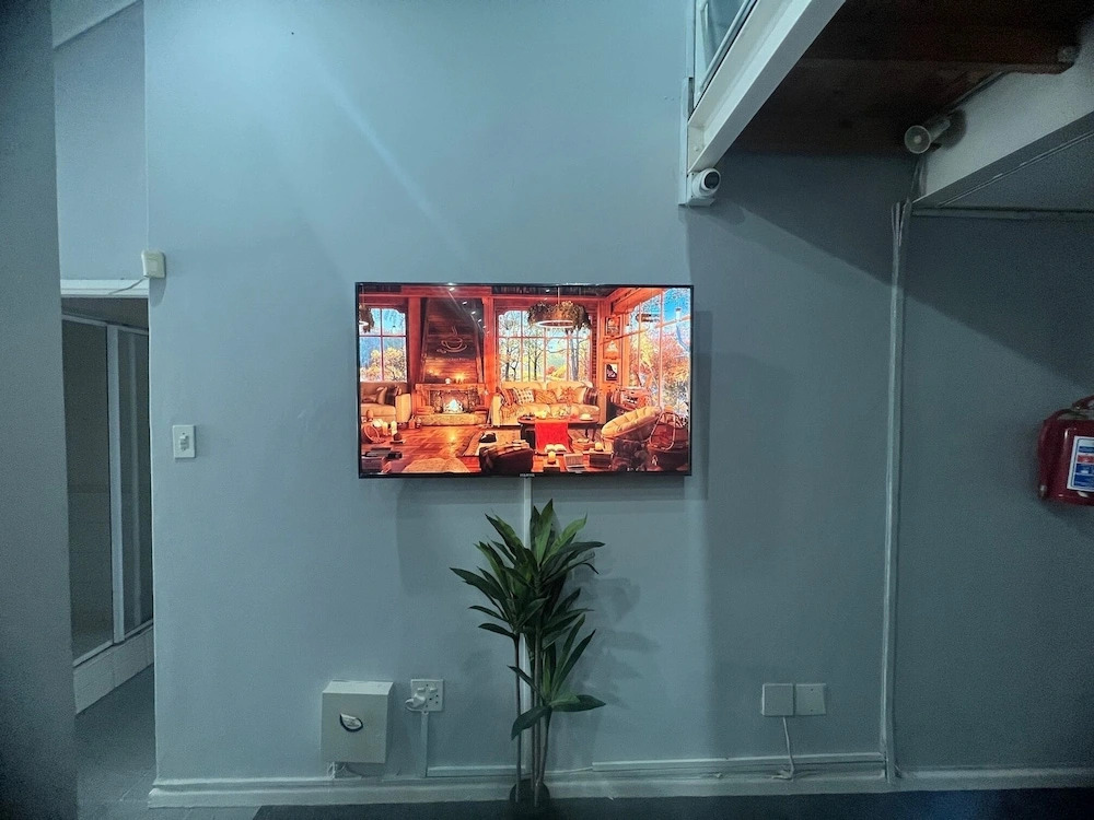 Photo - M&B Backpackers