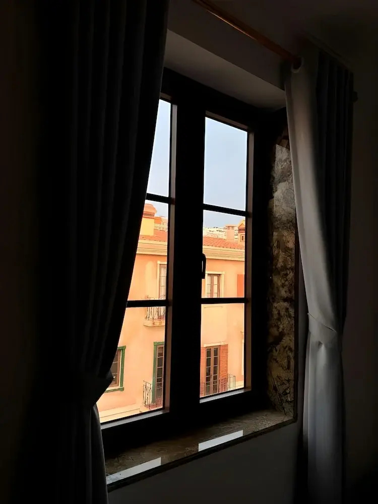 Photo - The Room Hotel - Starbucks