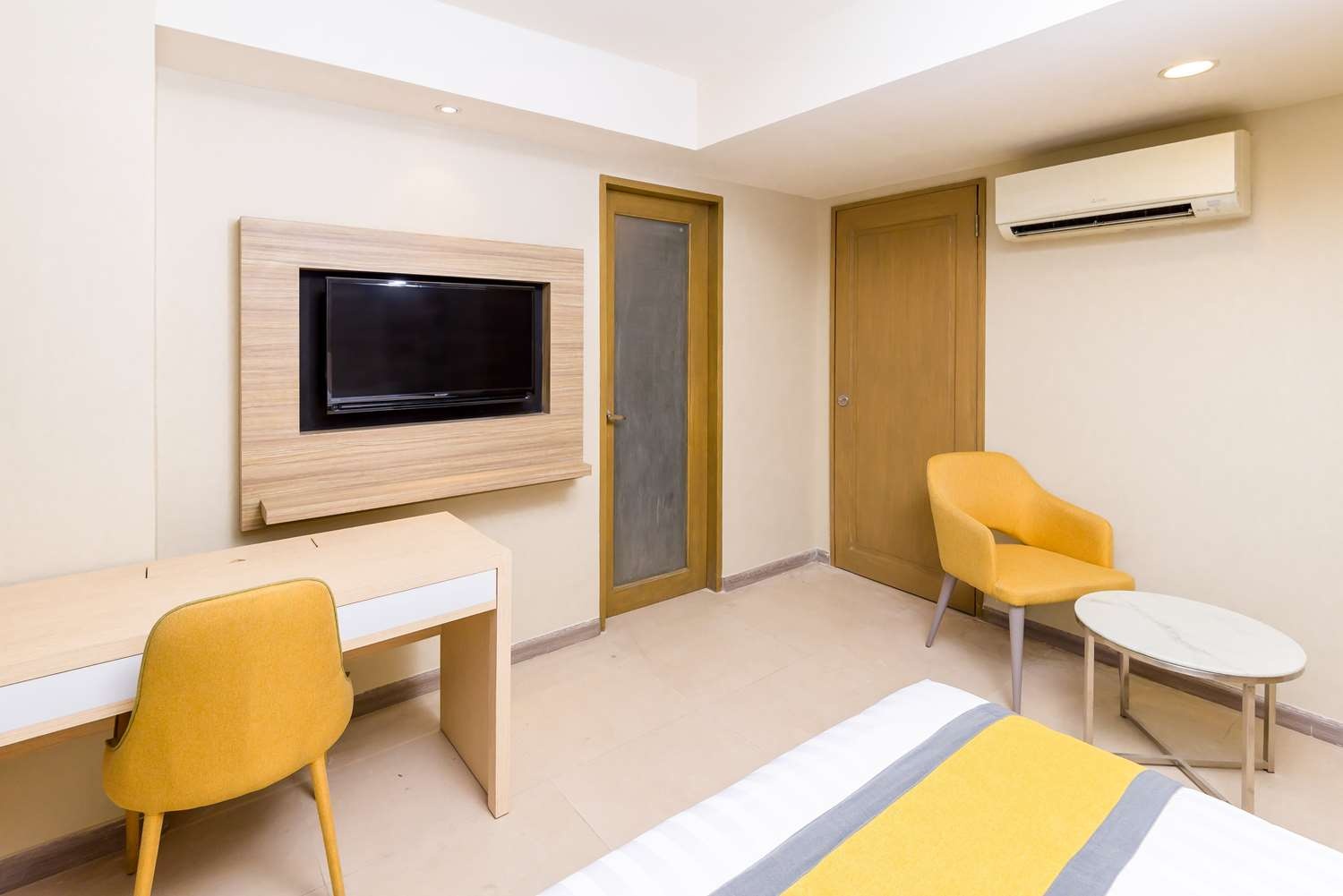 Photo - Surestay Plus By Best Western Cebu City