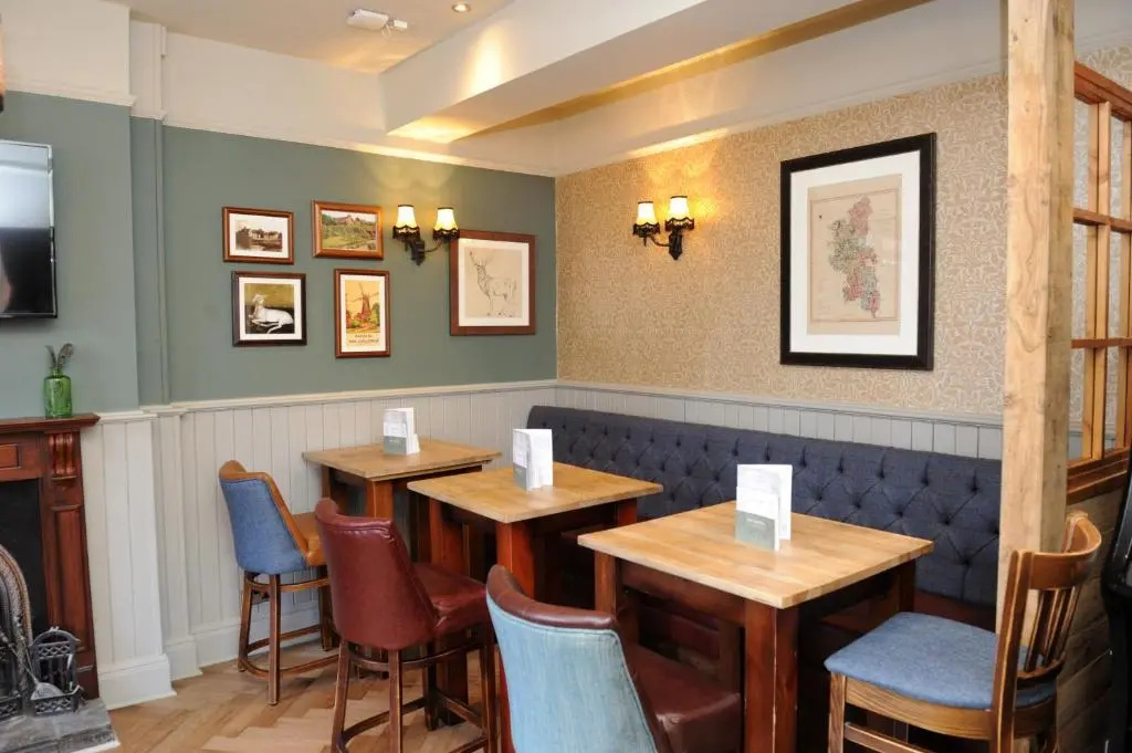 Photo - White Hart by Chef & Brewer Collection