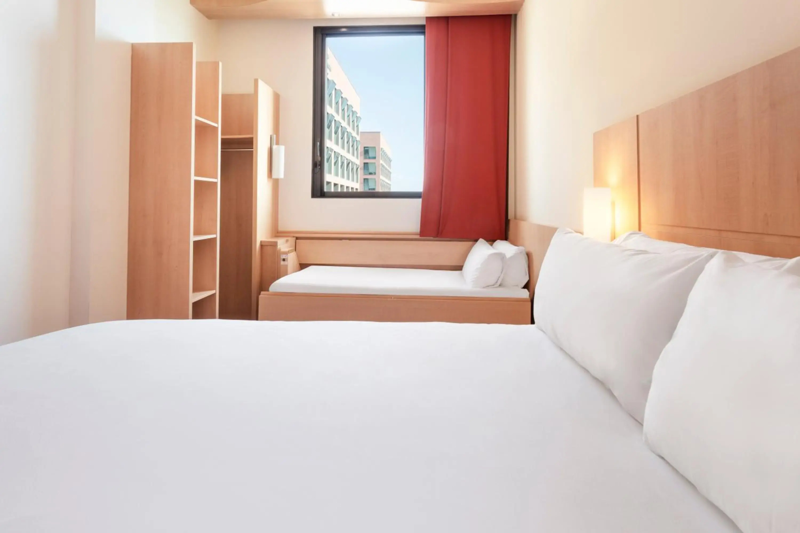 Foto - B&B HOTEL Barcelona Mataro