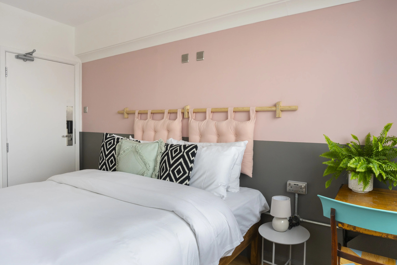 Photo - Malacuna Liverpool