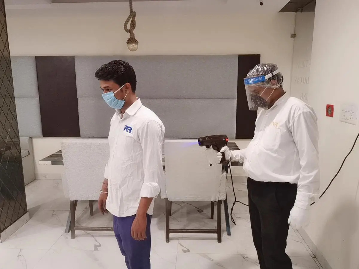 Foto - Hotel PK Residency Sector 18 Noida