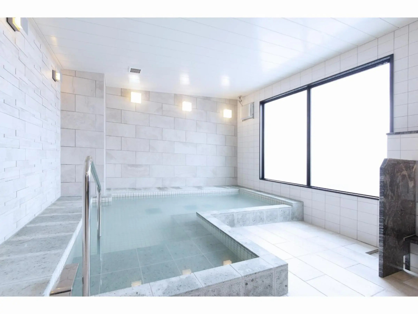 Photo - HOTEL HILLARYS Shinsaibashi