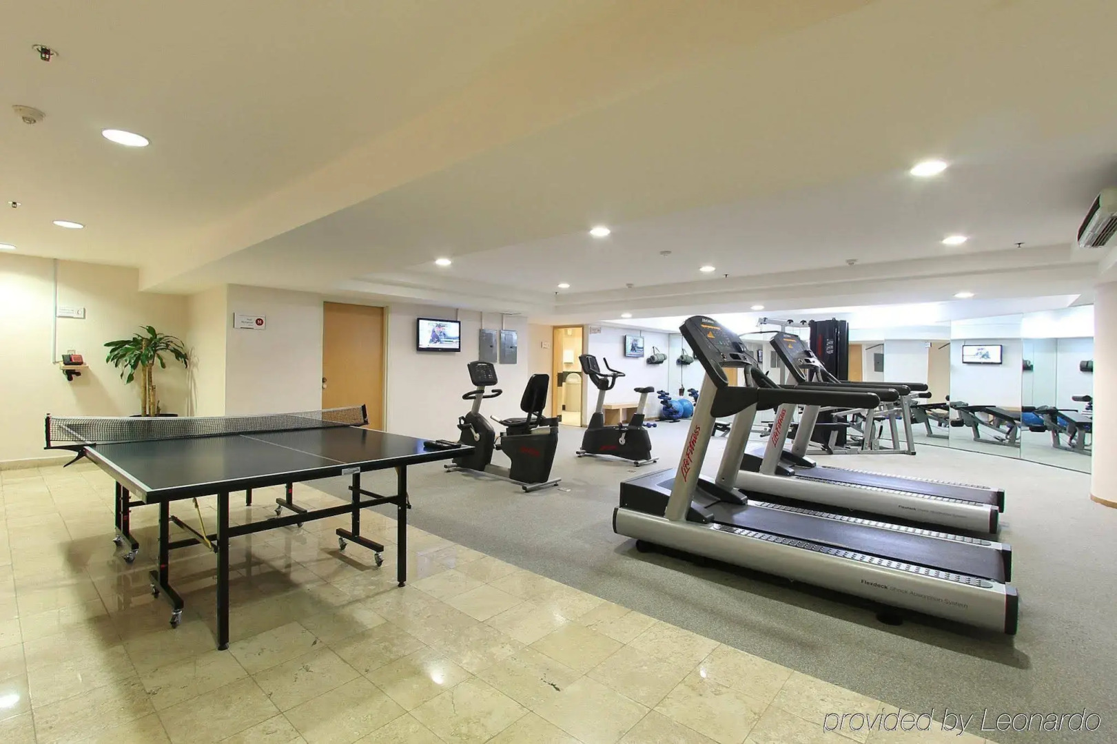 Photo - Fiesta Inn Insurgentes Viaducto