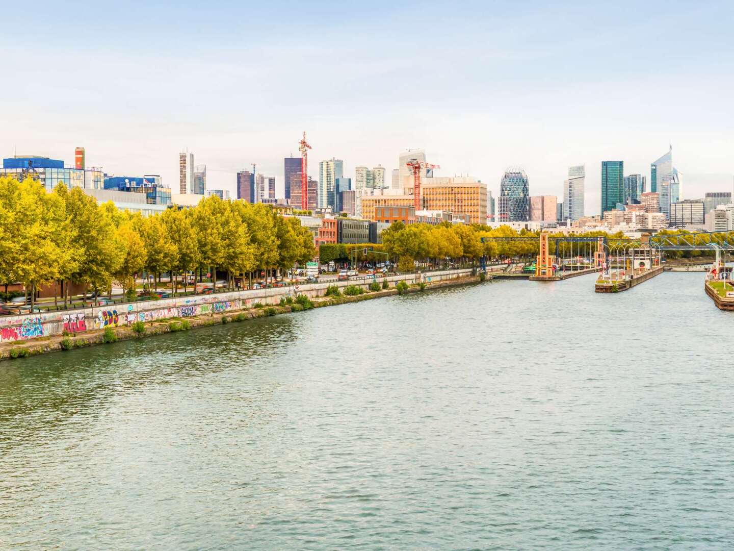 Foto - Campanile PRIME - Suresnes - La Défense