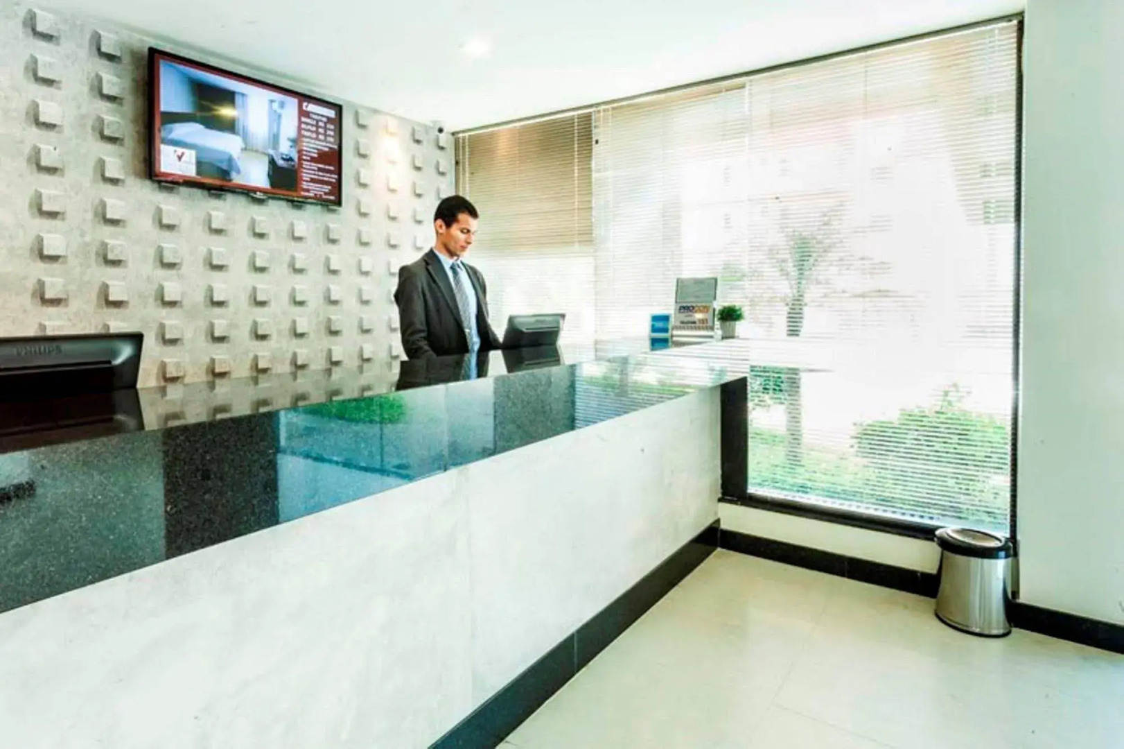 Photo - Vida Plaza Hotel