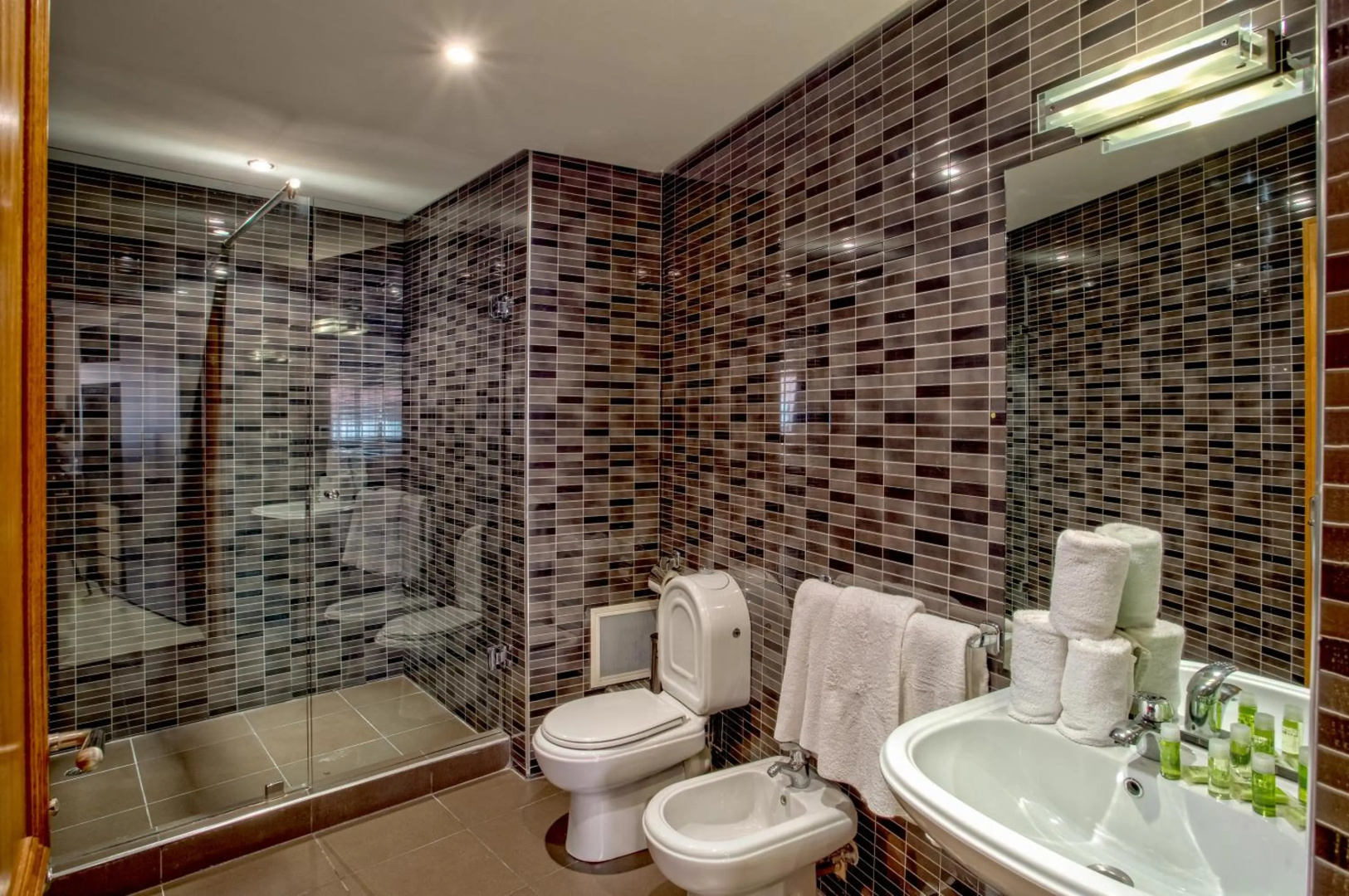 Foto - Yaad City Hotel