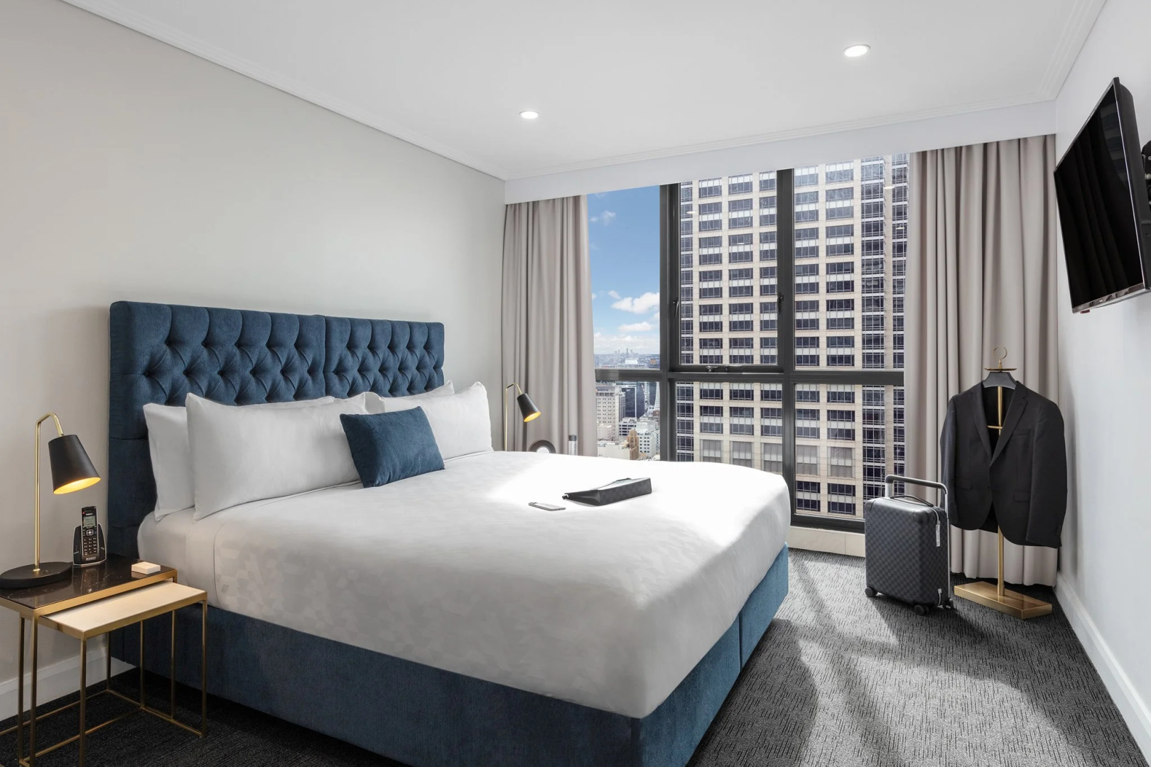 Photo - Meriton Suites Pitt Street, Sydney
