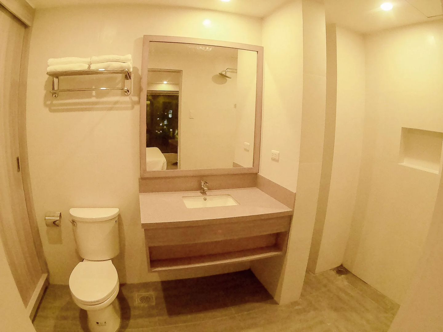 Photo - Mabolo Royal Hotel