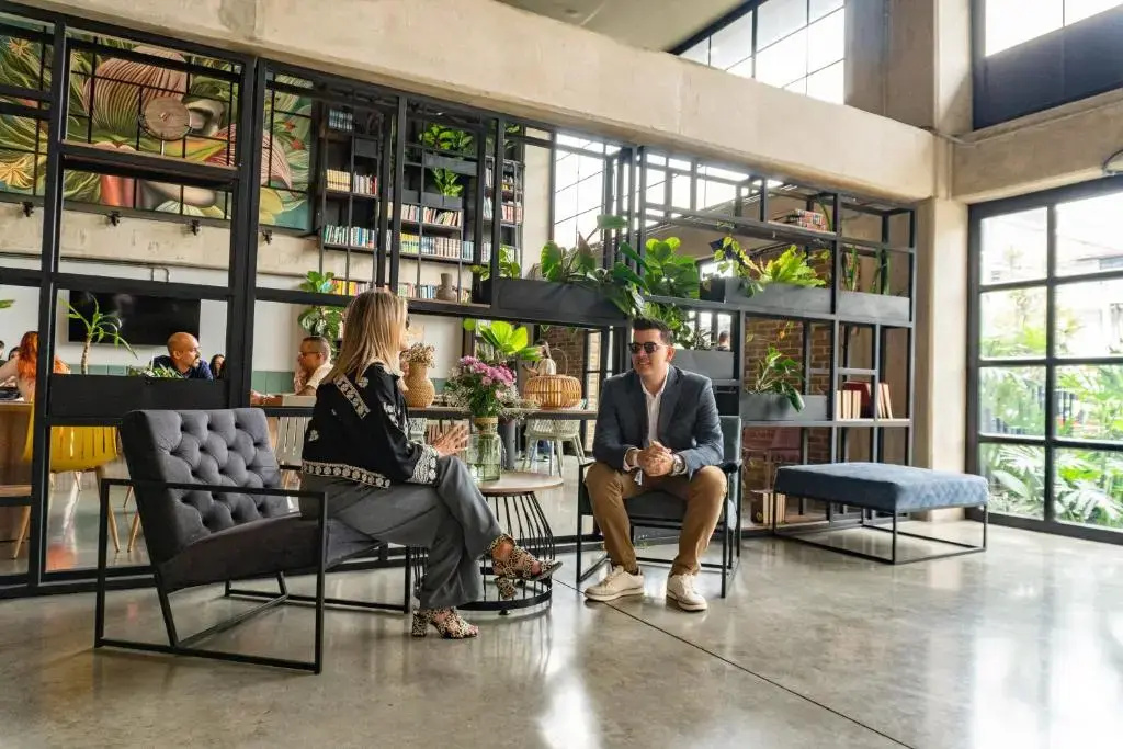 Photo - Los Patios Cool Living
